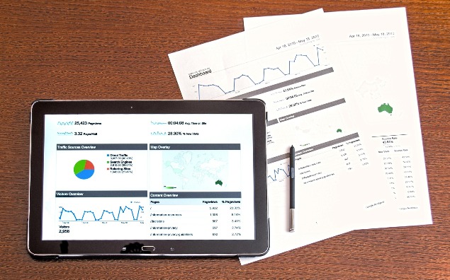 Jak podejmować decyzje inwestycyjne w niepewności?